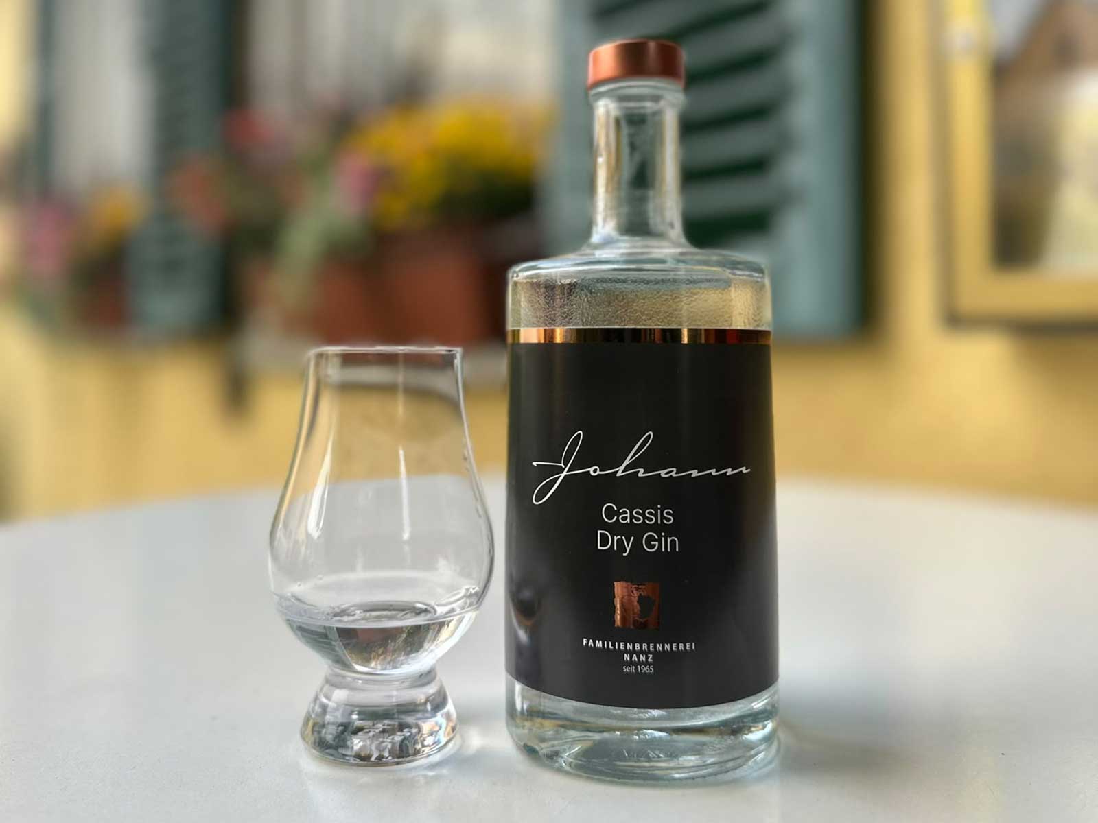 Johann Cassis Dry Gin